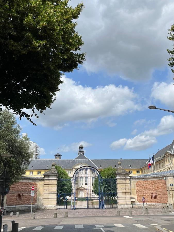 Le Flaubert, Appartement Et Parking En Centre Ville Rouen Ngoại thất bức ảnh